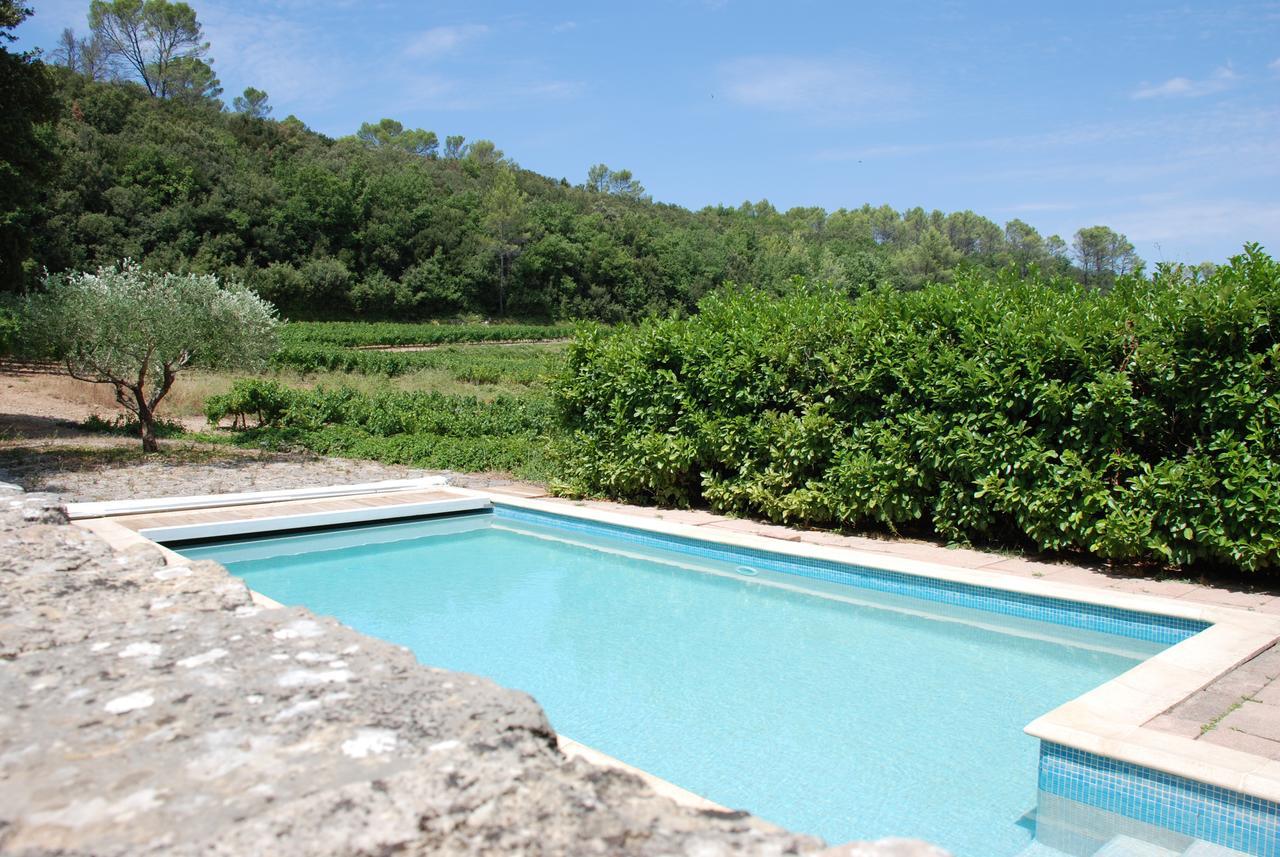 Le Domaine Saint Martin Bed & Breakfast Flassans-sur-Issole Bagian luar foto