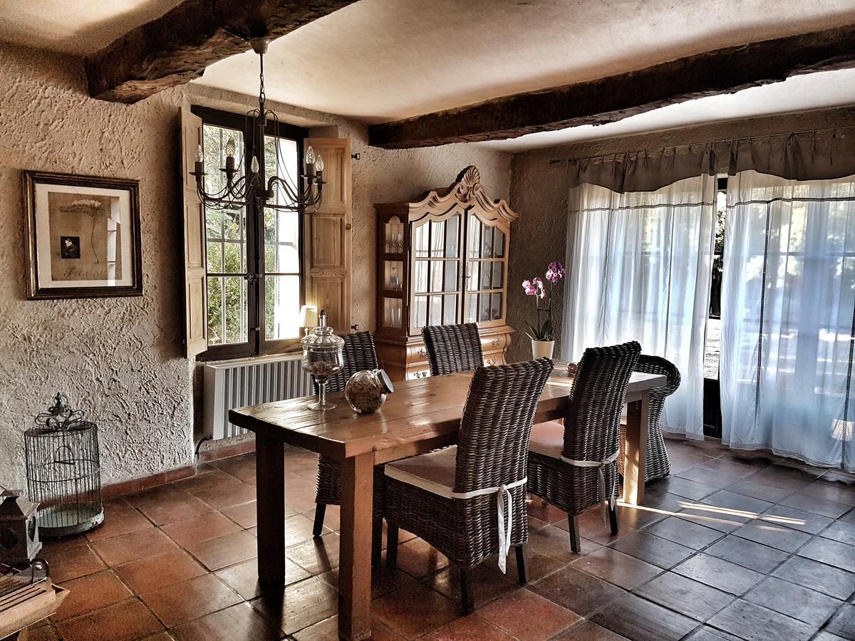 Le Domaine Saint Martin Bed & Breakfast Flassans-sur-Issole Bagian luar foto